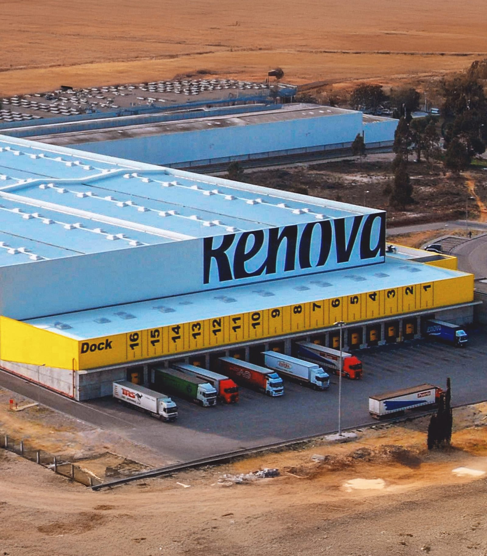 Renova仓库​外景